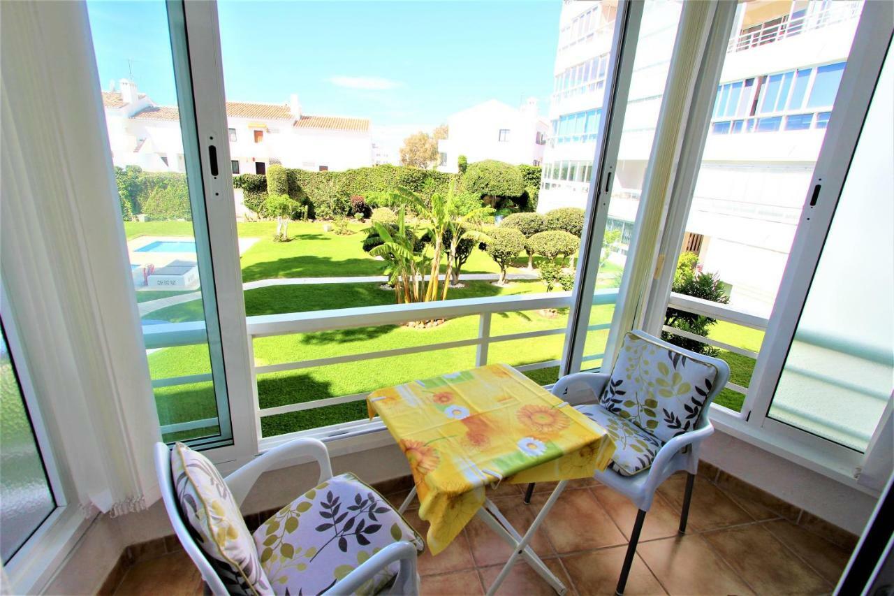 Apartamentos Los Cisnes - 2º Linea De Playa - Perfecta Ubicacion Benalmádena Exterior foto